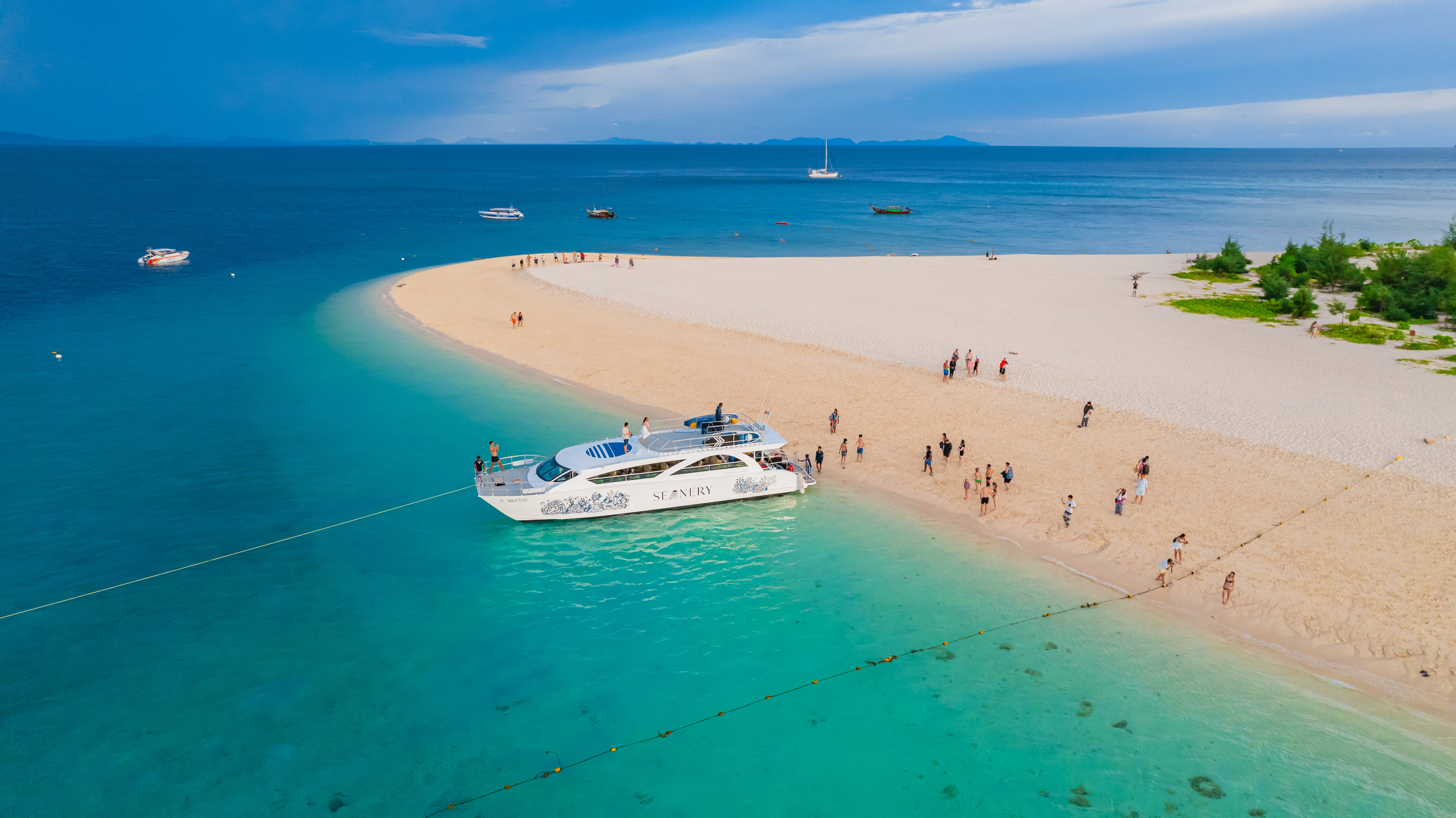Phi Phi + Maya Bay + Bamboo Island + Maiton Island by Speed Catamaran 