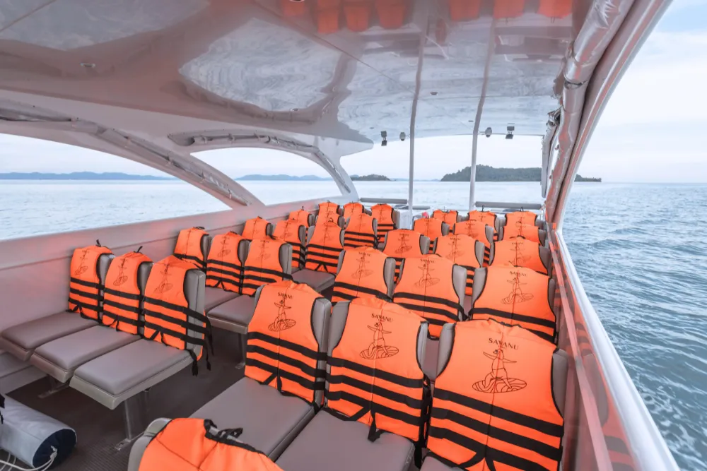 Phi Phi + Maya bay + Bamboo Island by Speed Catamaran
