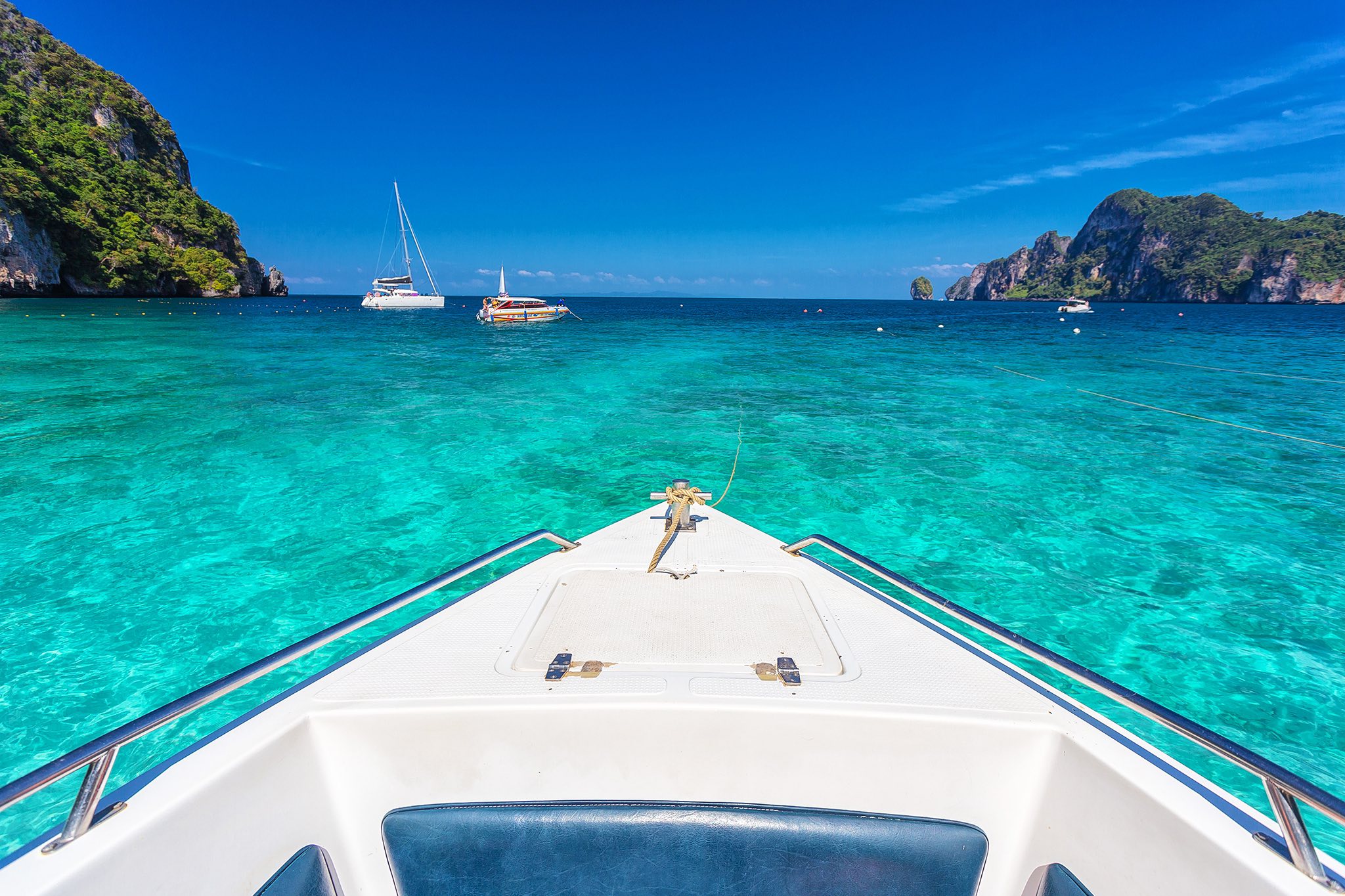 Phi Phi + Maya Bay + Khai Island by Speed boat LAZY PACKAGE
