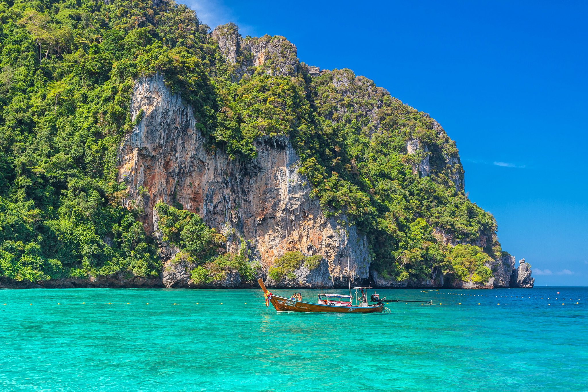 Phi Phi + Maya Bay + Bamboo Islands by Speedboat