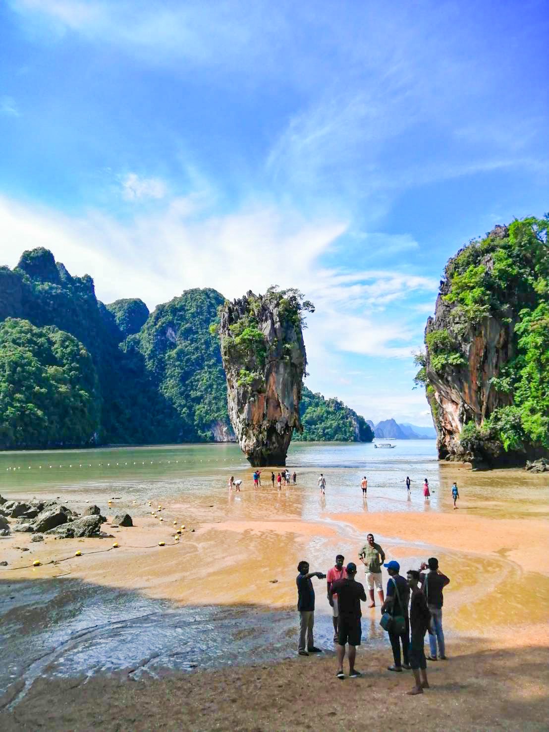 Jamesbond islands by Big boat STANDARD TOUR