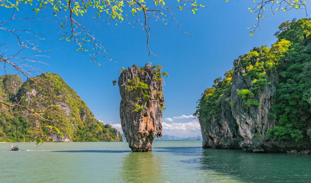 Jamesbond island by Speed Catamaran PREMIUM SERVICE