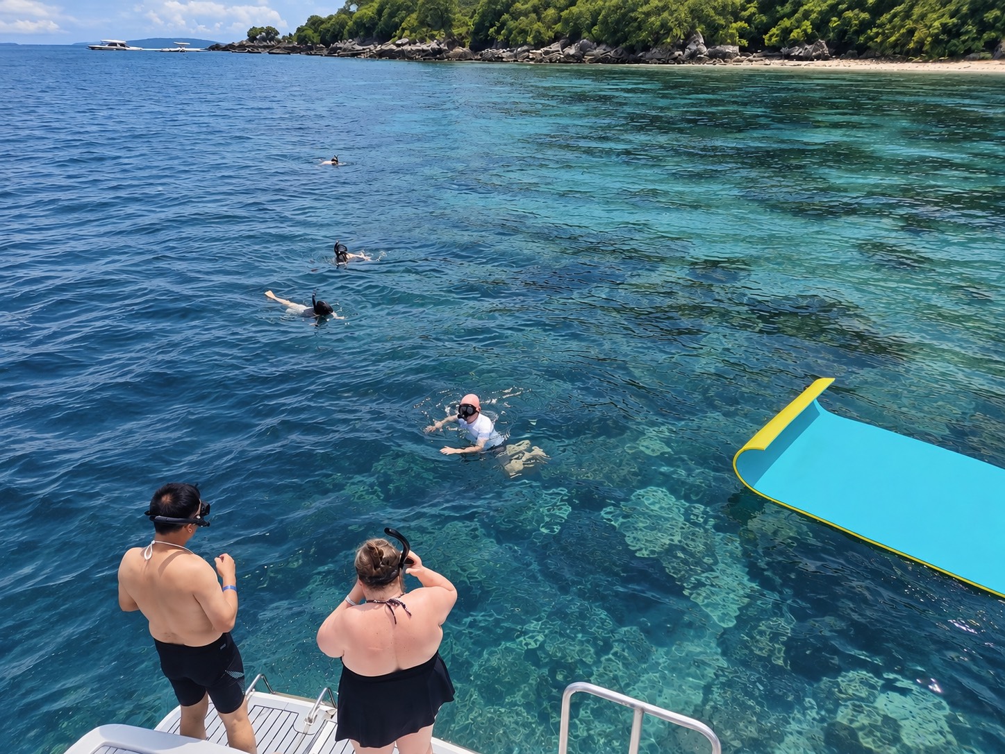 Phi Phi + Maya bay + Bamboo Island by Speed Catamaran