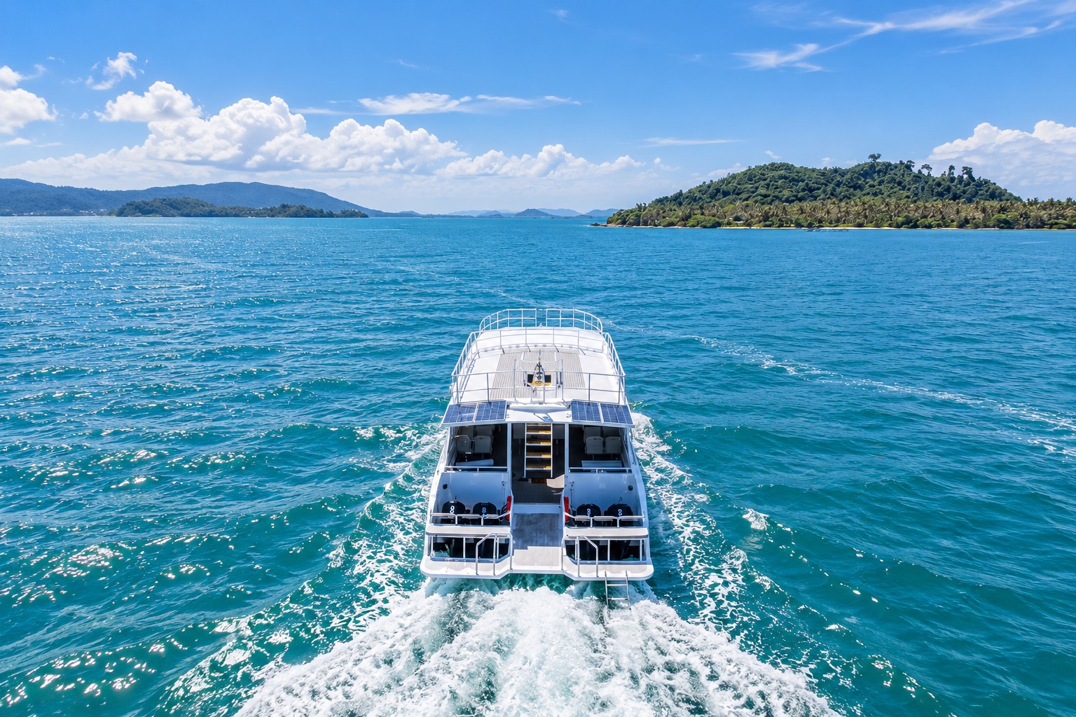 Jamesbond island by Speed Catamaran PREMIUM SERVICE
