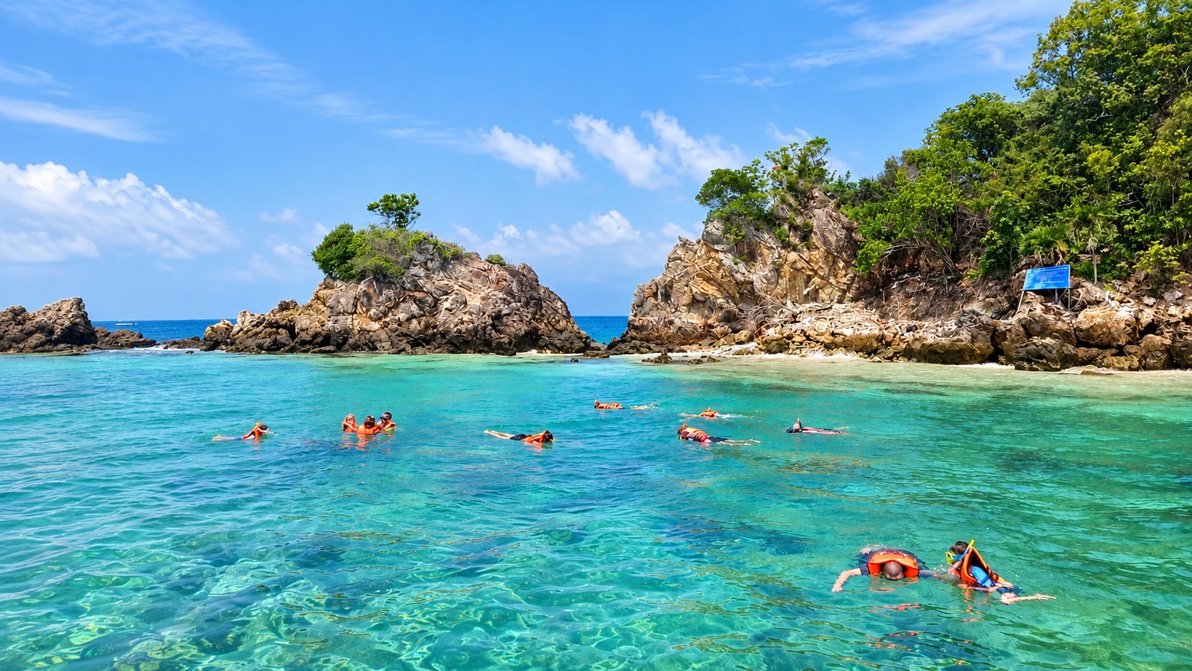 James Bond + Khai Islands Canoeing and Snorkeling by Speed boat