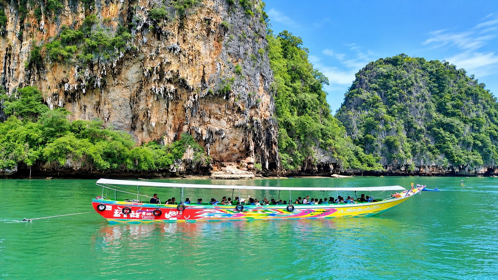 Jamesbond Island by Longtail boat