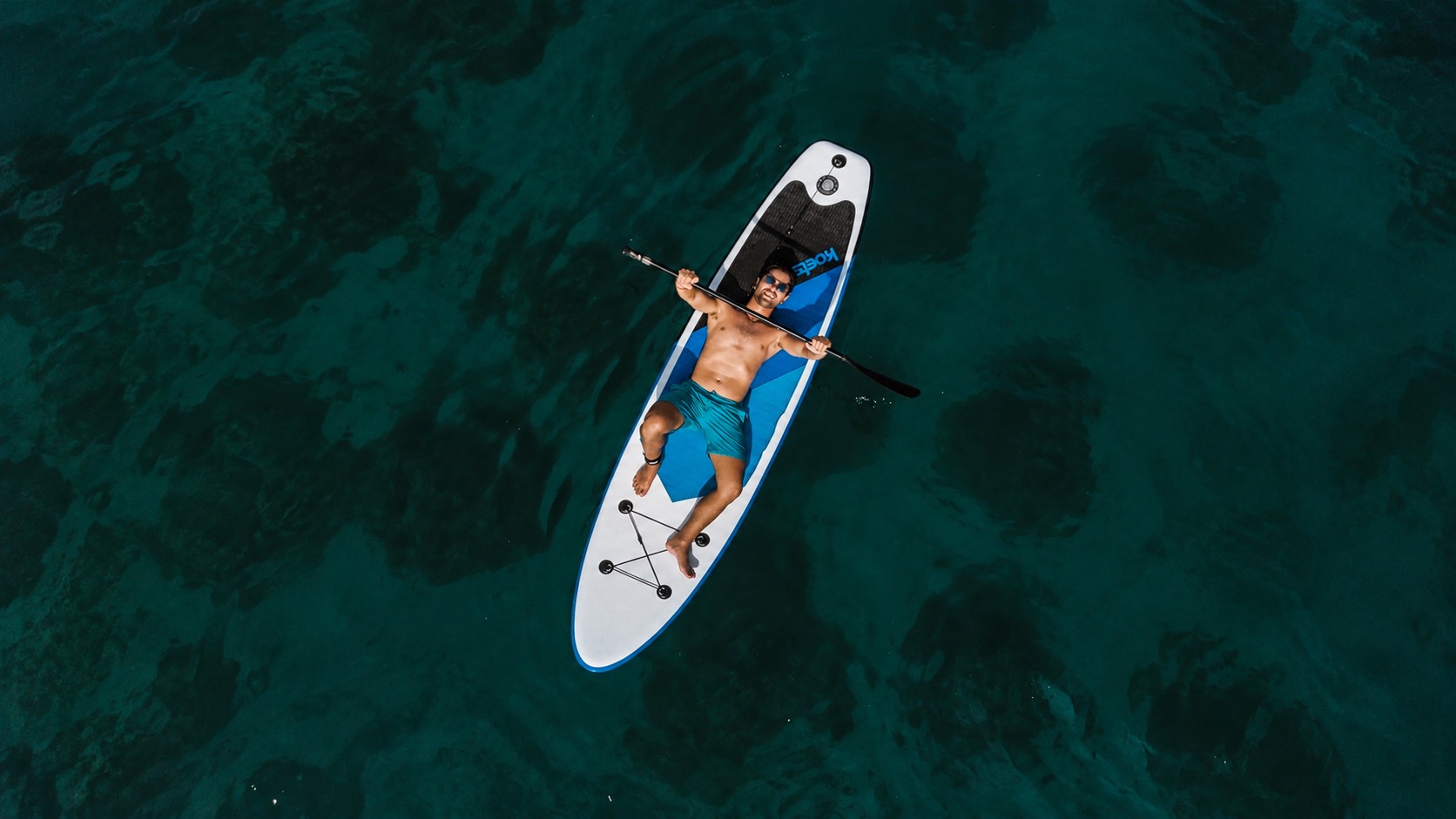 RHAPSODY BOAT CLUB – PARTY BOAT